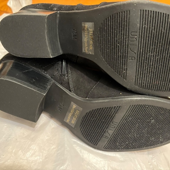 NWT Unisa Booties Boots - Picture 6 of 6